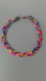 Collar trenzado cadena fluor.