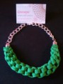 Collar trapillo cuadrado